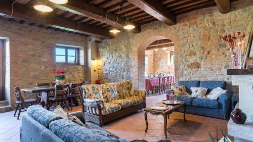 Il Poggio Villa | PODERE COLLELUNGO 14, Emma Villas