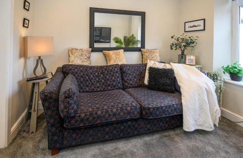 Abercwmboi House | Poet's Cottage Wonderful Cottage In The Welsh Valleys by STAE-Homes