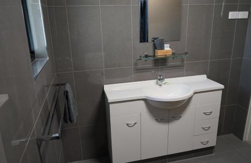 Point Stuart Cabin | Point Stuart Wilderness Lodge