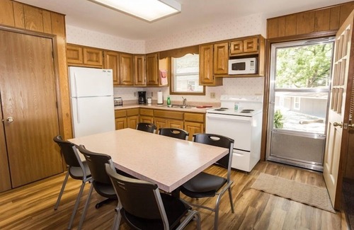 Camdenton Apartment | Point View Resort