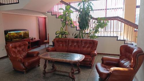 Sanok Bed & Breakfast | Pokoje Dom Turysty Sanok 24h