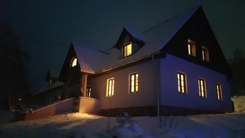Kudowa Zdroj Bed & Breakfast | Pokoje Gościnne Art- Dworek