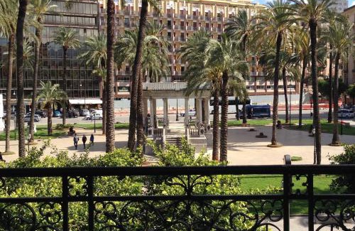 Ruggero Settimo Apartment | Politeama Apartments by Giorgio