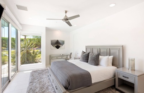 Indio Cottage | Polo Villa 10 by Avantstay Backyard Oasis w/ Putting Green 260320 6 Bedrooms