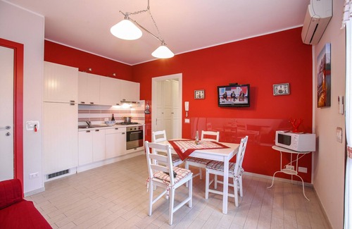 Pozzallo House | Pomegranate in Villa with barbecue area a few steps from the sea