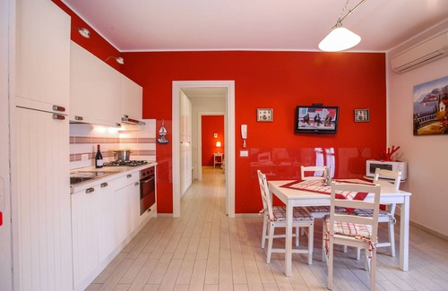 Pozzallo House | Pomegranate in Villa with barbecue area a few steps from the sea