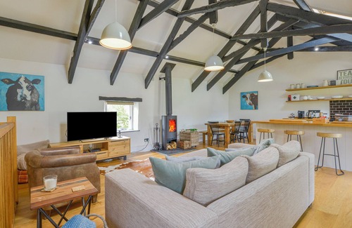 Newton Abbot Cottage | POND COTTAGE, pet friendly, with open fire in Widecombe-In-The-Moor