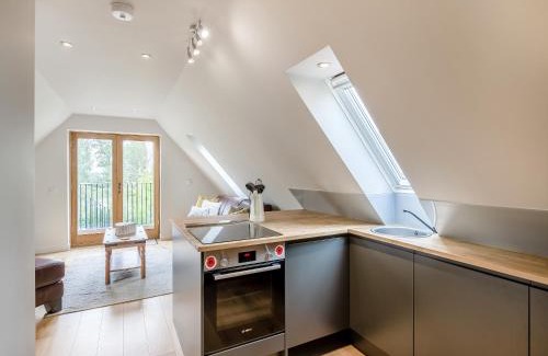 Bulmer House | Pond View Loft