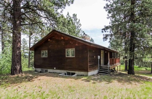 Cascade House | Ponderosa Cabin 197 - Three Bedroom Cabin