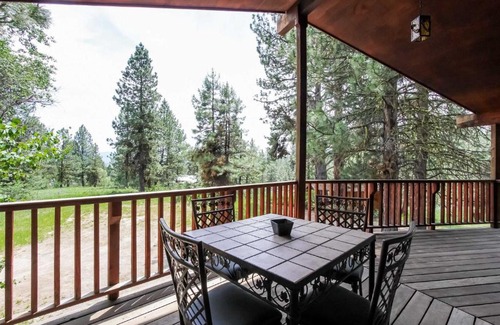 Cascade House | Ponderosa Cabin 197 - Three Bedroom Cabin
