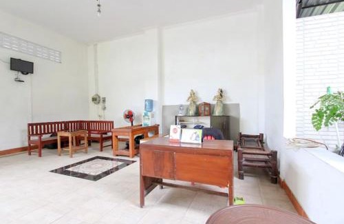 Depok Hotel | Pondok Guesthouse RedPartner