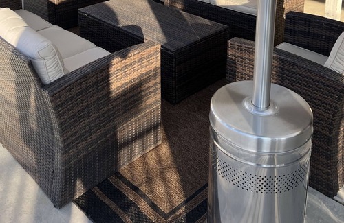 Apple Valley House | Pool home w/ lots of games & toys + Tesla Charger