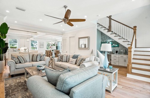 Emerald Waters Village House | Pool/Hot Tub, BeachView, Golf Cart - Beach Kissed Bliss