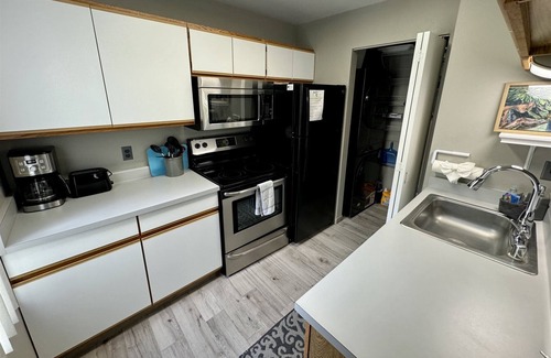 Waikoloa House | Pool, Hot Tub, Fitness Room & AC!
