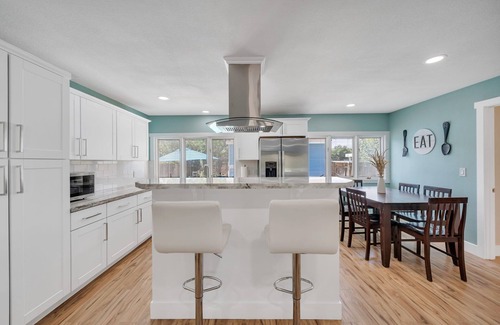 Reno House | POOL & SPA in Reno-Tahoe, family friendly- sleeps 10!