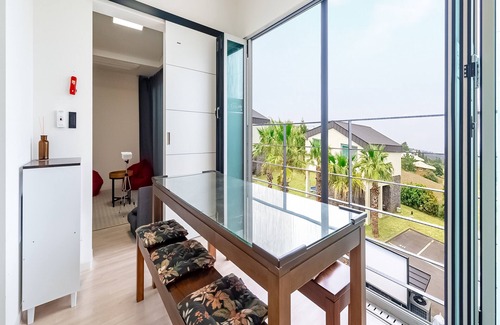 Jocheon Apartment | Pool & Villa Sorang