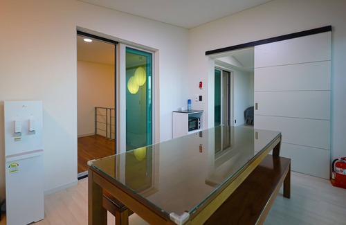 Jocheon Apartment | Pool & Villa Sorang