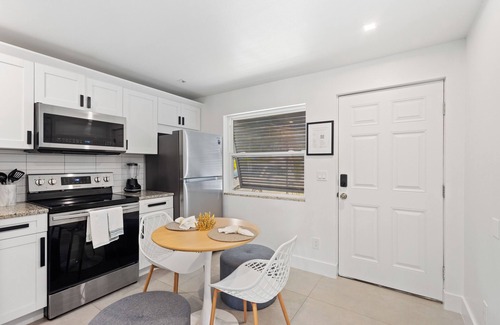 Sarasota Condo | Poolhouse 1/1, 4 min from Siesta