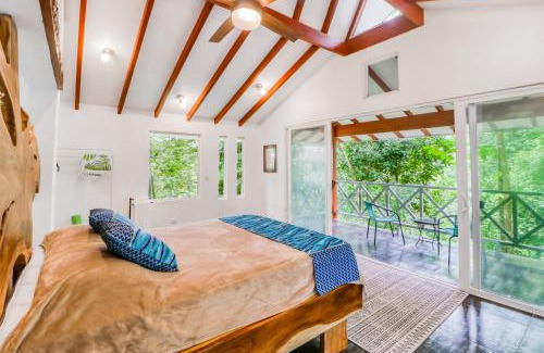 Tres Rios Hotel | Pools Bungalow at Toucan