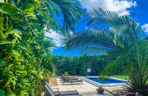 Providence House | Poolside Paradise 5 mins to Miami Beach and Oistins, 7 mins drive from Airport