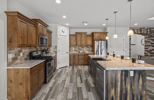 La Verkin House | Poolside Paradise near Zion with Putting Green & Private Pool