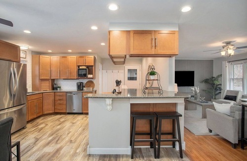 Stevensville House | Poolside Playhouse: Beach Getaway, Firepit & Games