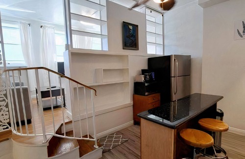 Waikiki Apartment | Poolside Waikiki Retreat w/AC, surfboard storage, walking distance to beach!