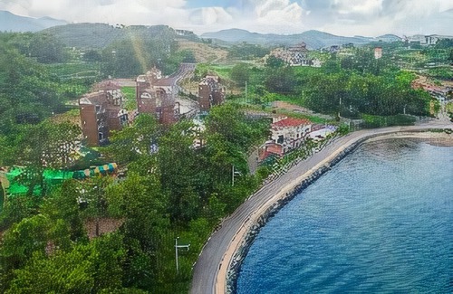 Yongnam-myeon Hotel | Poonchamaeul Iris Pension