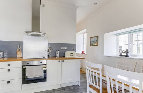 Redruth Cottage | POPPYFIELDS STABLE, family friendly, with open fire in St Day