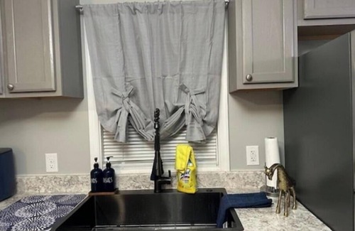 Painter House | Pop’s Playhouse in Painter