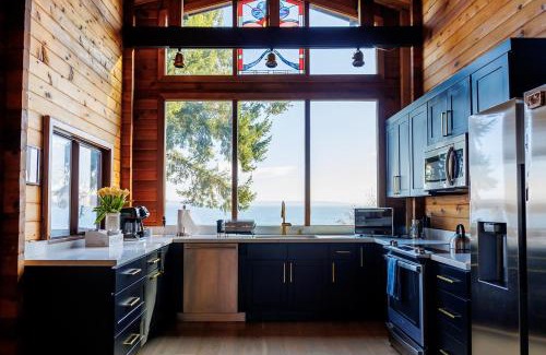 Port Hadlock House | Port Hadlock Luxury Cabin Retreat Awaits you! cabin