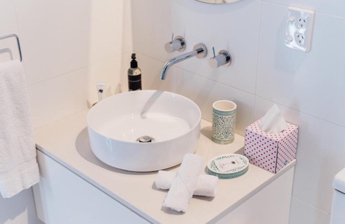 Port Campbell Hotel | Port O' Call Motel