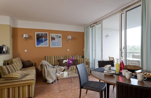 Antibes City Centre Apartment | Port Prestige 2p4p STD