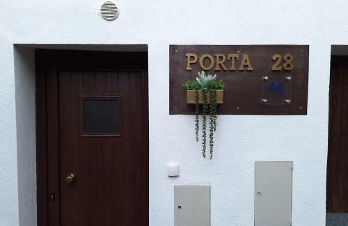 Penacova House | Porta 28