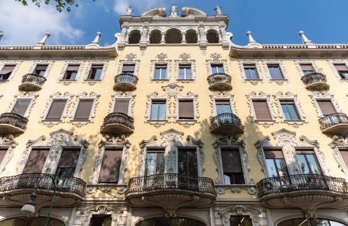 Historic Centre Apartment | Porta Nuova Shiny Studio Flat
