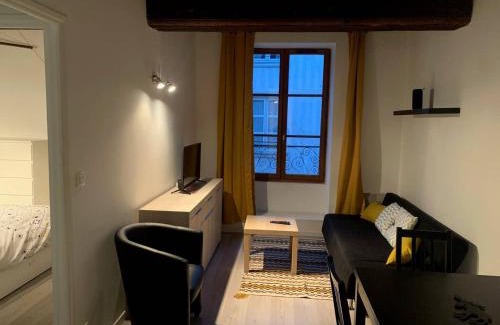 Bourgogne Apartment | Porte Bourgogne