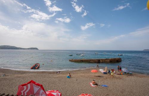 Le Pradet Apartment | Porte Rouge 5