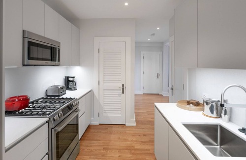 Agassiz Apartment | Porter Square 1BR w/ W/D in building in Harvard Square, by Blueground