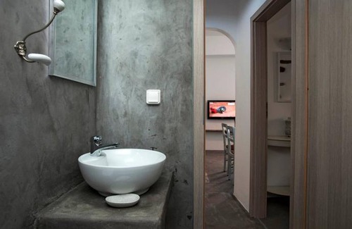 Parikia Apartment | Portes View House