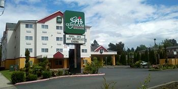 North Gresham Hotel | Portland Suites Airport East