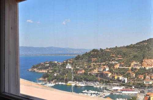 Monte Argentario Apartment | Porto Santo Stefano: Apartment with terrace and splendid view of the port