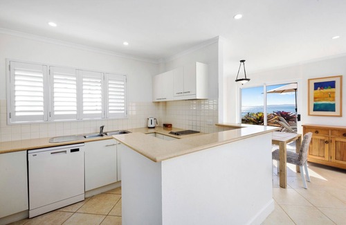 Noosa Heads Apartment | Portofino 7: Beachfront Penthouse