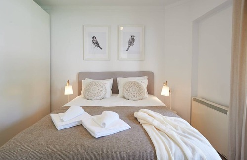 Estoril Apartment | Portugal Portfolio - Seaside Garden View Apartment