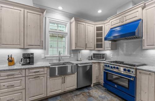 Atlantic Beach House | Posh Pelican home