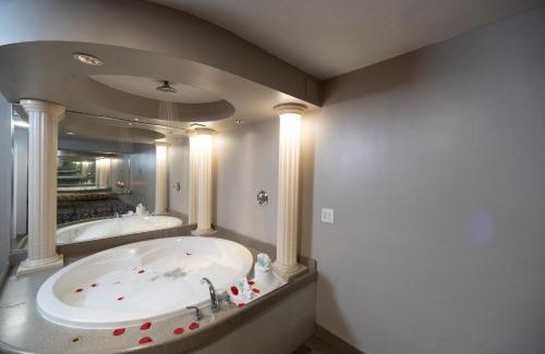 Avenel Hotel | Post Road Inn Motel