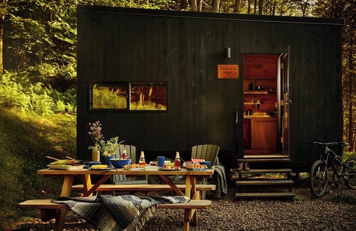 Nelsonville Cabin | Postcard Cabins Hocking Hills, Outdoor Collection by Marriott Bonvoy