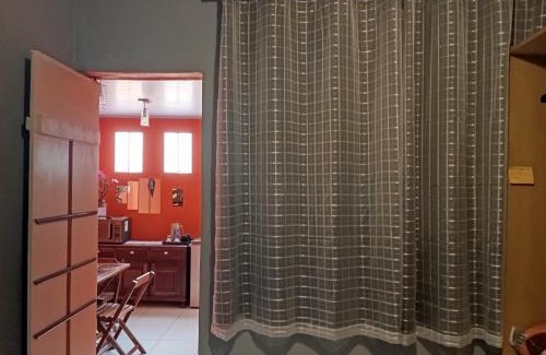 Novo Santa Cecilia House | Pousada Angatu, microcasa em BH