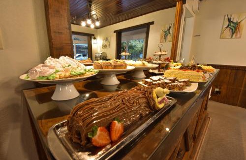 Dutra Hotel | Pousada Borô
