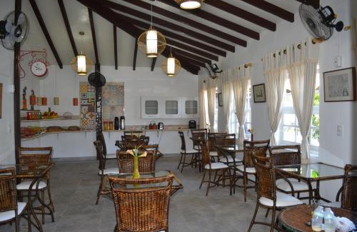 Praia Rasa Hotel | Pousada Maria Farinha