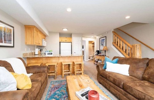 Eden Condo | Powder Mtn Retreat MH110 | Ski Getaway | Hot Tub & Sauna